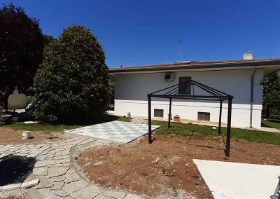 Realizzazione vialetti e piattaforme in cemento armato